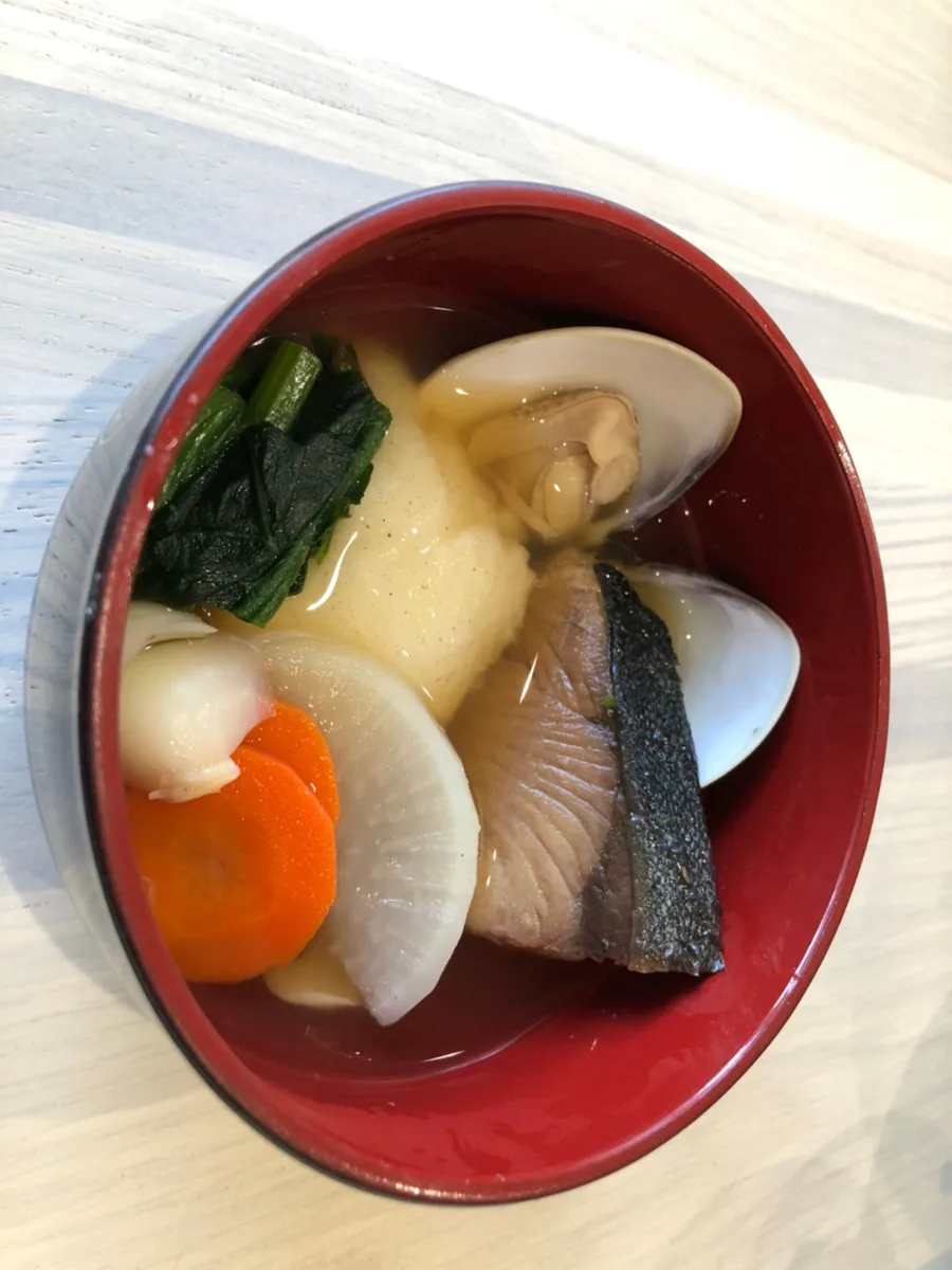 ブリ雑煮（ぶりぞうに）