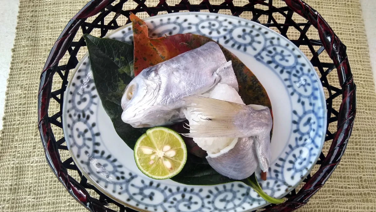 ボウゼの姿寿司(ぼうぜのすがたずし)