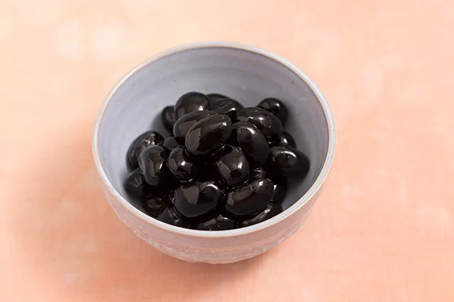 黒豆煮(くろまめに)